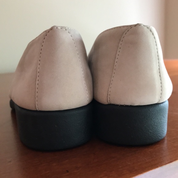 Aerosoles Women's Tan Loafers new. 7.5 Wide - Picture 4 of 7